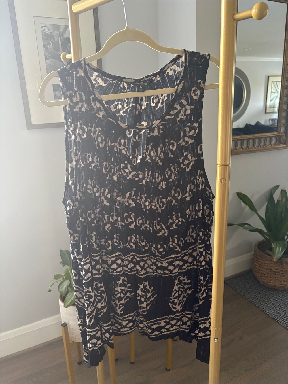 Intimates & Sleepwear subcategory identification